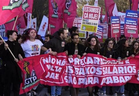 Thousands protest in Portugal to demand higher wages, cap on food